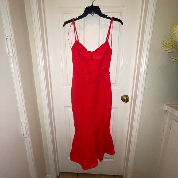 LIKELY
Kiki Cut-Out Trumpet Midi-Dress - Picture 2 of 8